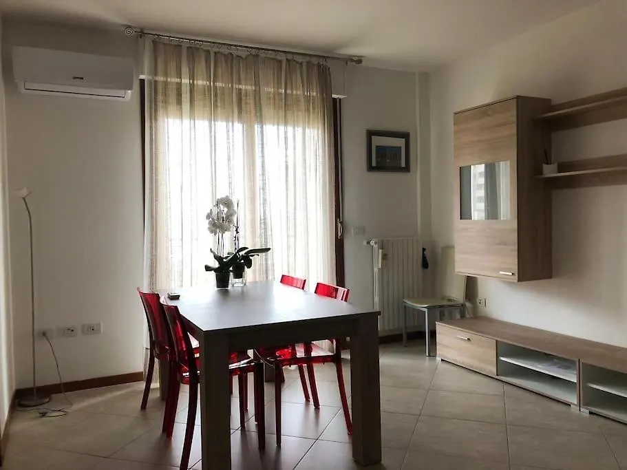 Appartamento Residenziale Con Posto Auto Privato Sassari Italia